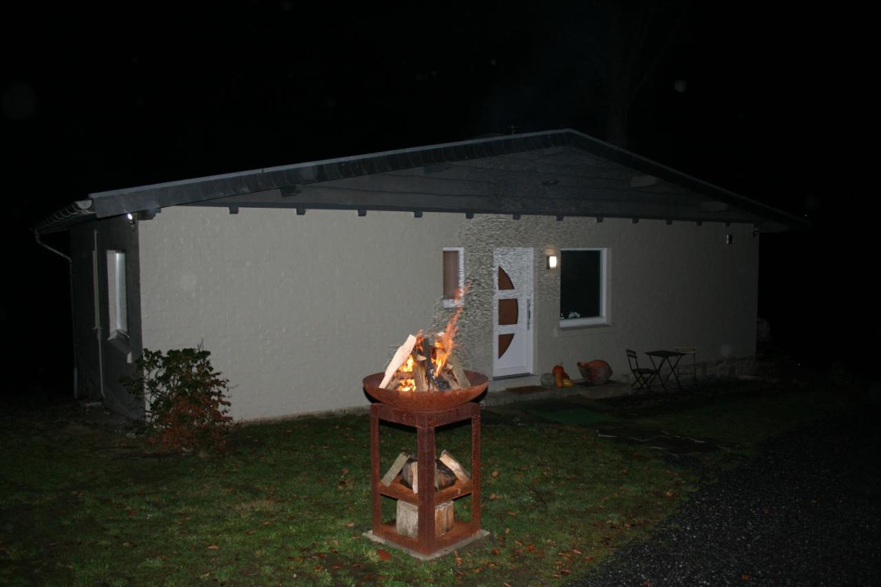 Gîte L'à côté, bungalow plain-pied sans vis-à-vis. Spa Extérieur photo